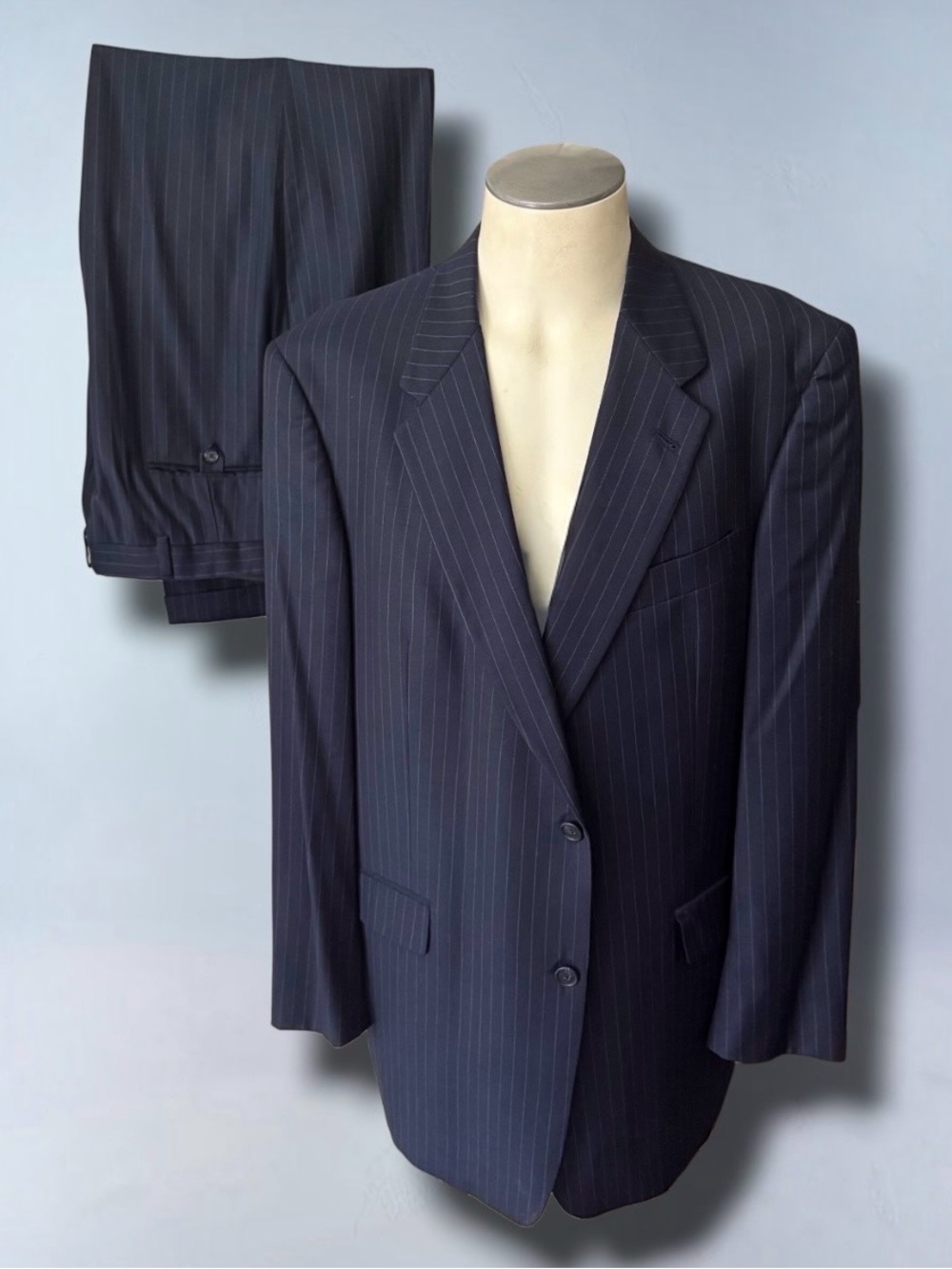 BURBERRY LONDON Classic Single Breasted Blue Pinstripe Suit Size 44 Long